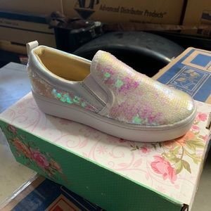 Little girls shoes